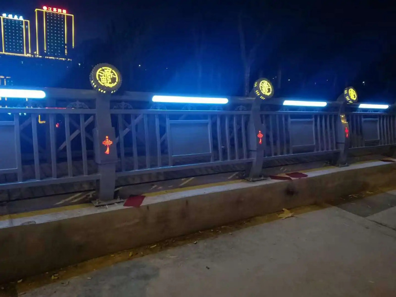 灯光护栏