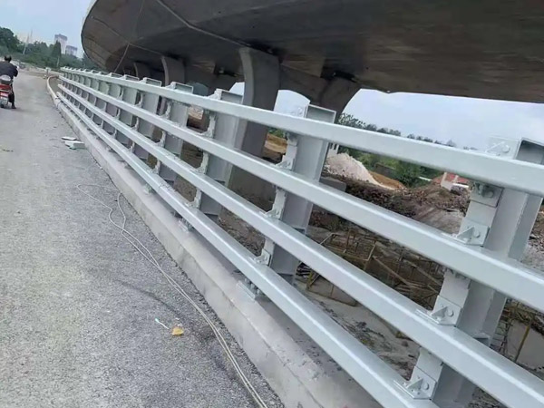 防撞护栏